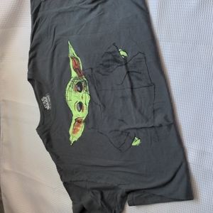 Baby yoda t shirt